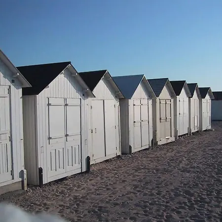 F2 Et Jardinet Face Et Acces Direct Bernières-sur-Mer