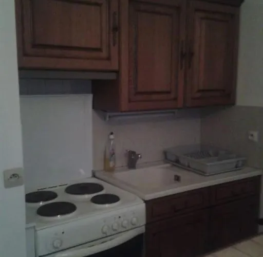 F2 Et Jardinet Face Et Acces Direct * Bernières-sur-Mer